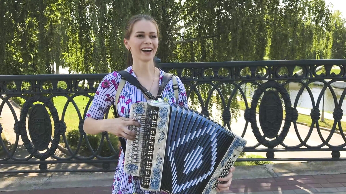 Талантливая гармонистка из города Орёл, Диана Гранкина.