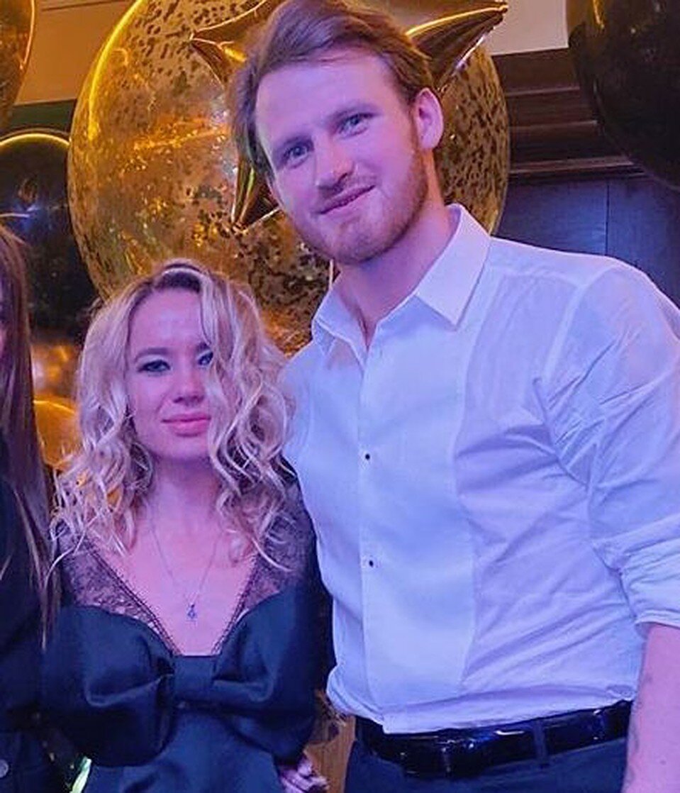 Бросив Пелагею и крошечную дочь ради пустой и меркантильной мажорки, он стал другим