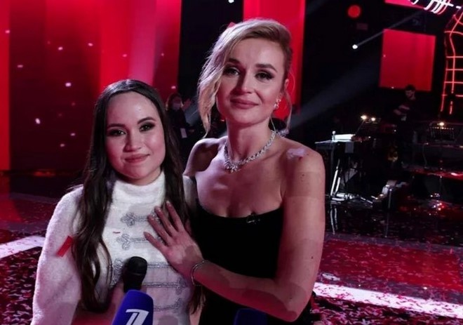 Финалистка Яна Габбасова с наставником Полиной Гагариной