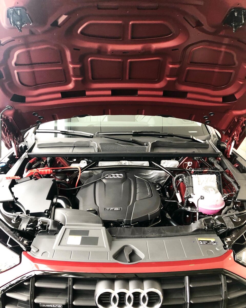 По-немецки аккуратное подкапотное