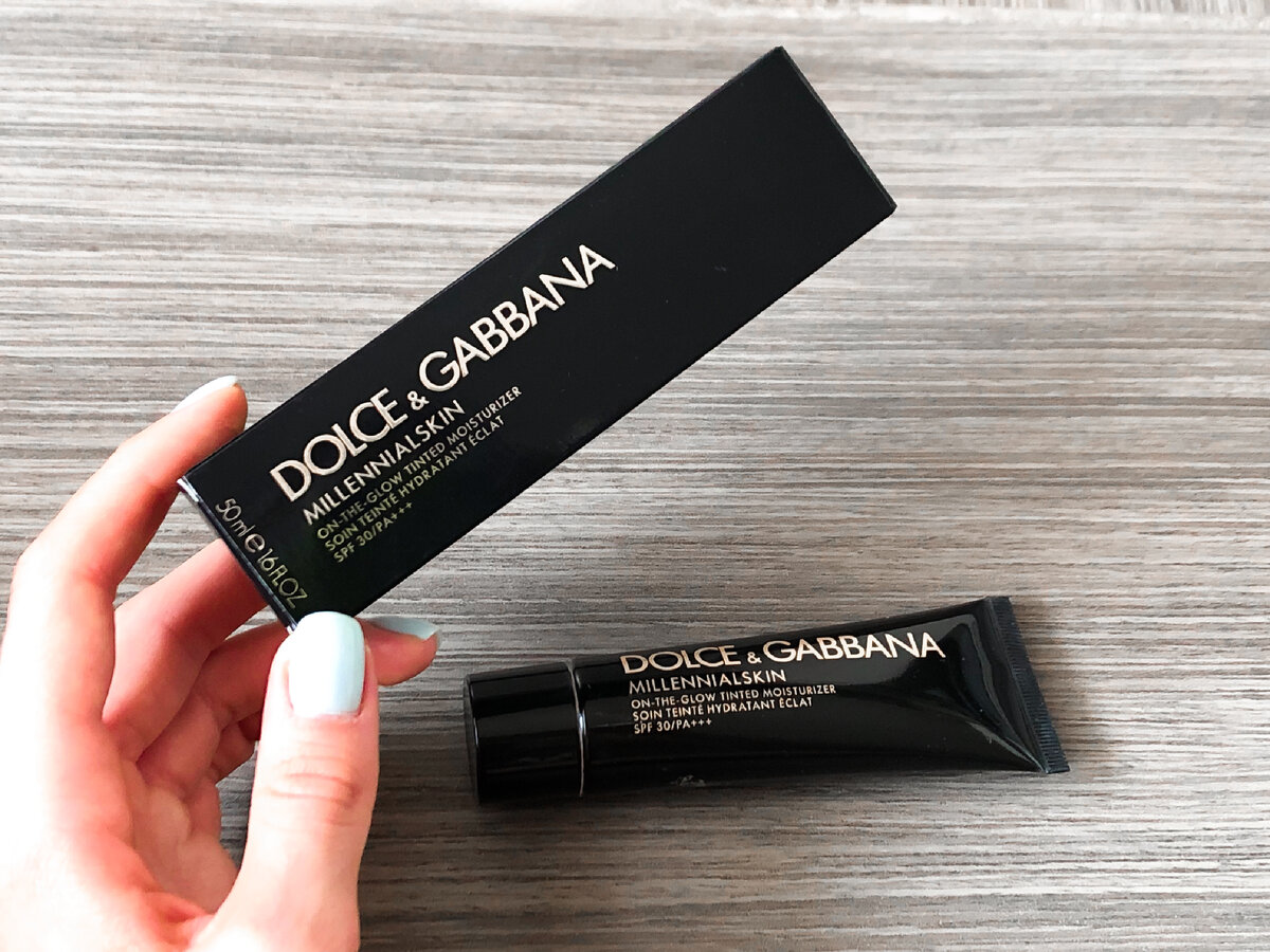 DOLCE&GABBANA Увлажняющее средство с тоном Millennialskin SPF 30