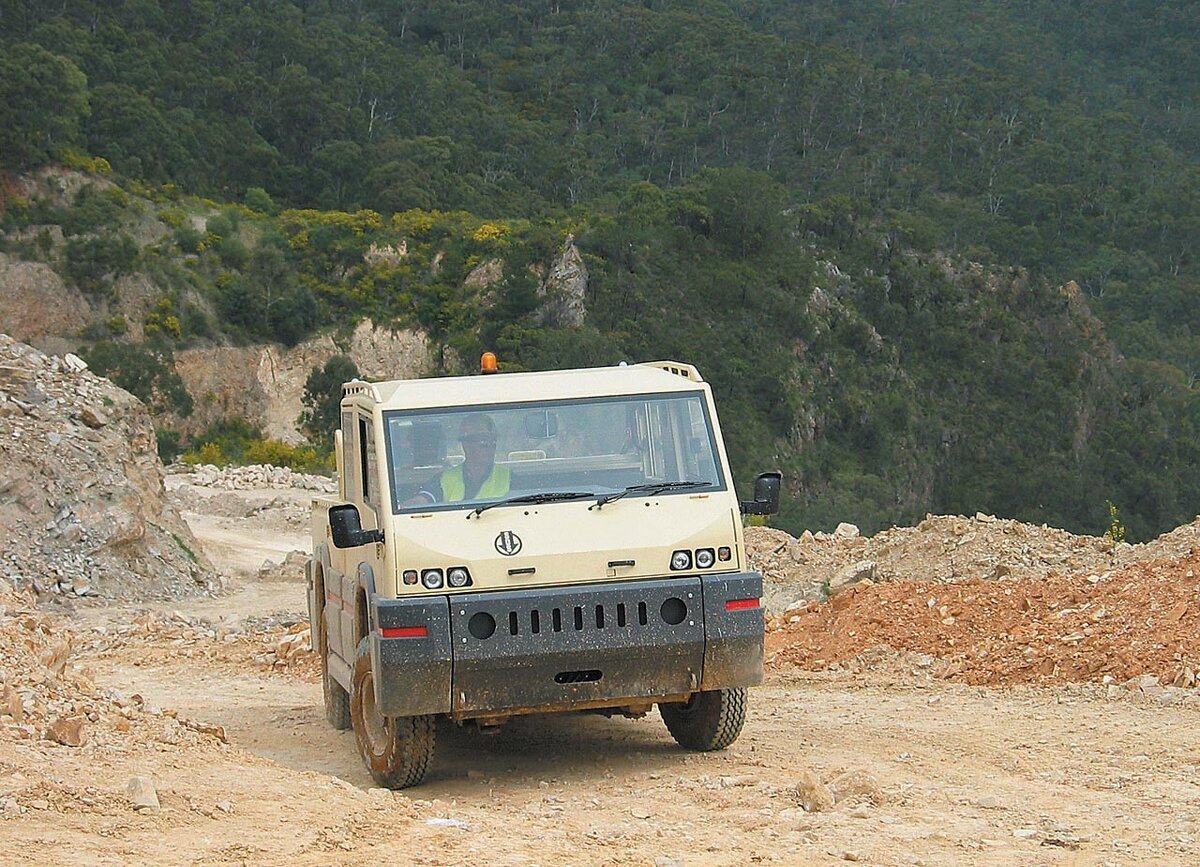    Автомобиль Normet