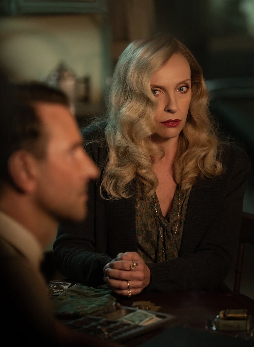 Кард из фильма «Аллея кошмаров» взят с kinopoisk.ru