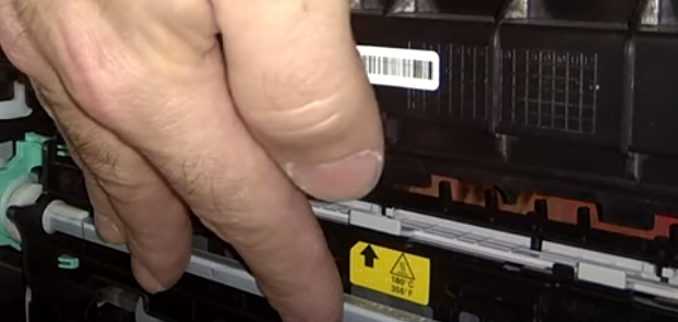 Нанесение красного цвета