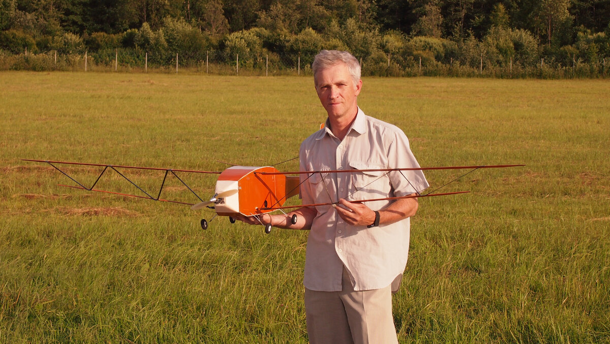 П.Г. Антипов Фото взяла из интернета. Он не против и оно в свободном доступе!