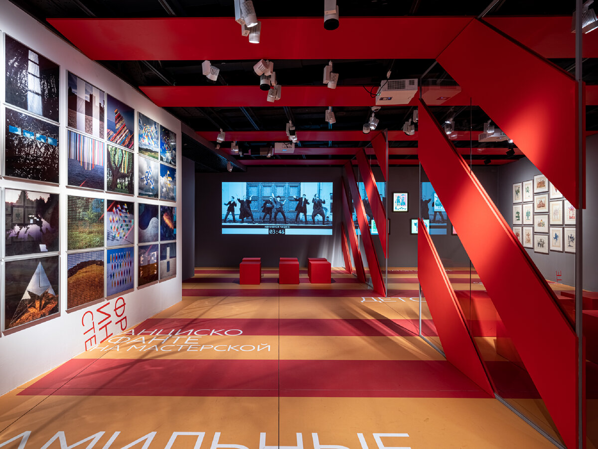 Выставка «Фамильные ценности». Фотограф Василий Буланов.