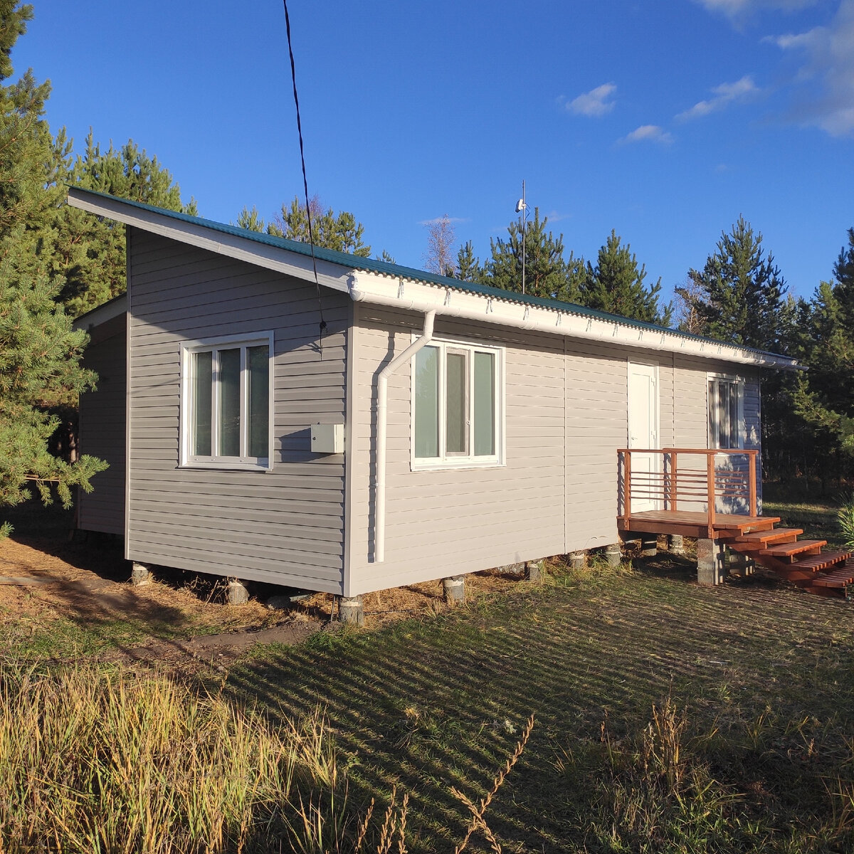 Наша избушка на курьих ножках.