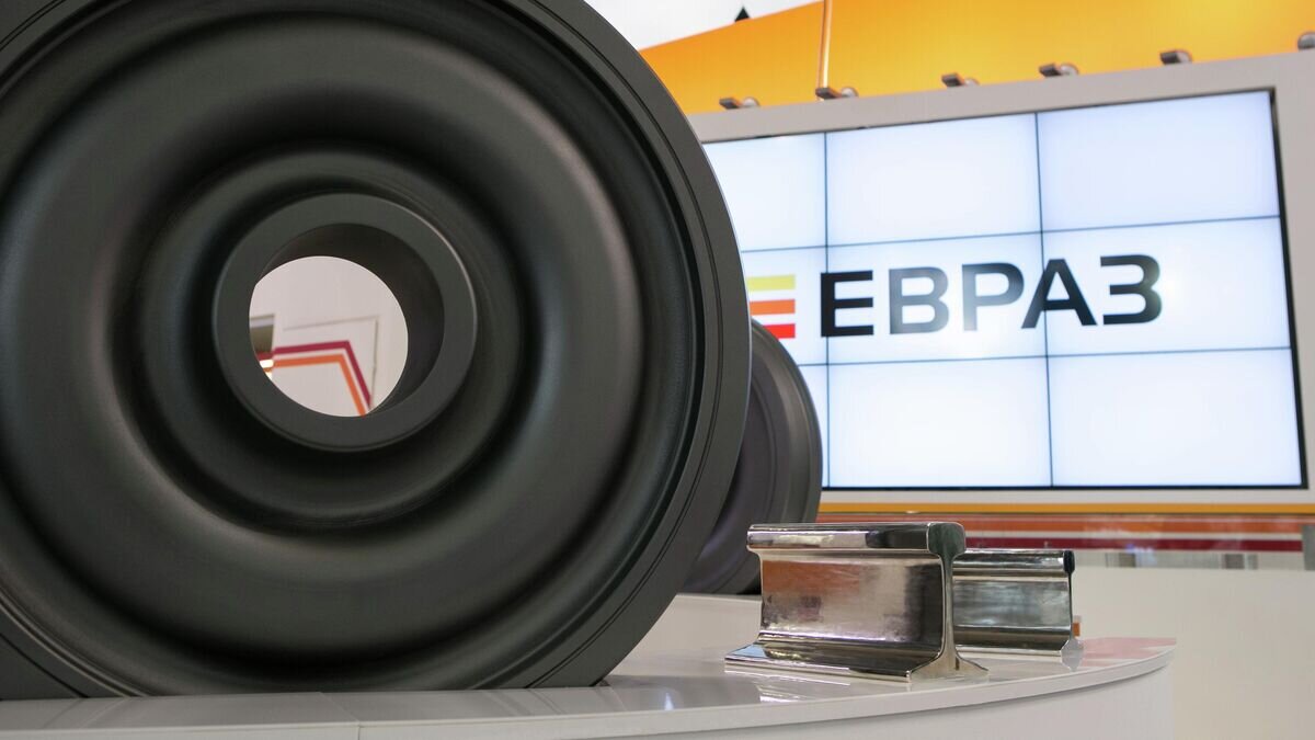    Стенд компании "Евраз"© РИА Новости / Алексей Колчин