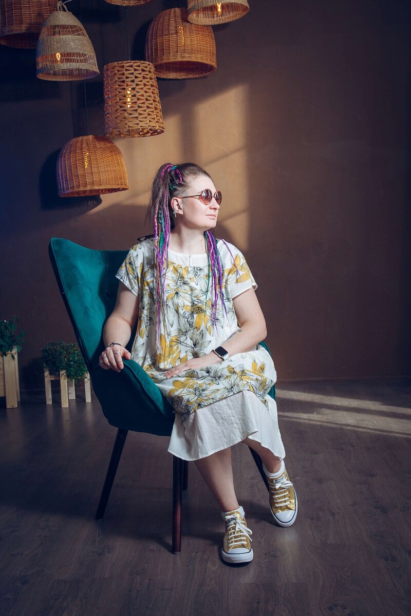 Я смотрю в светлое перспективное будущее, моё и ваше! ))