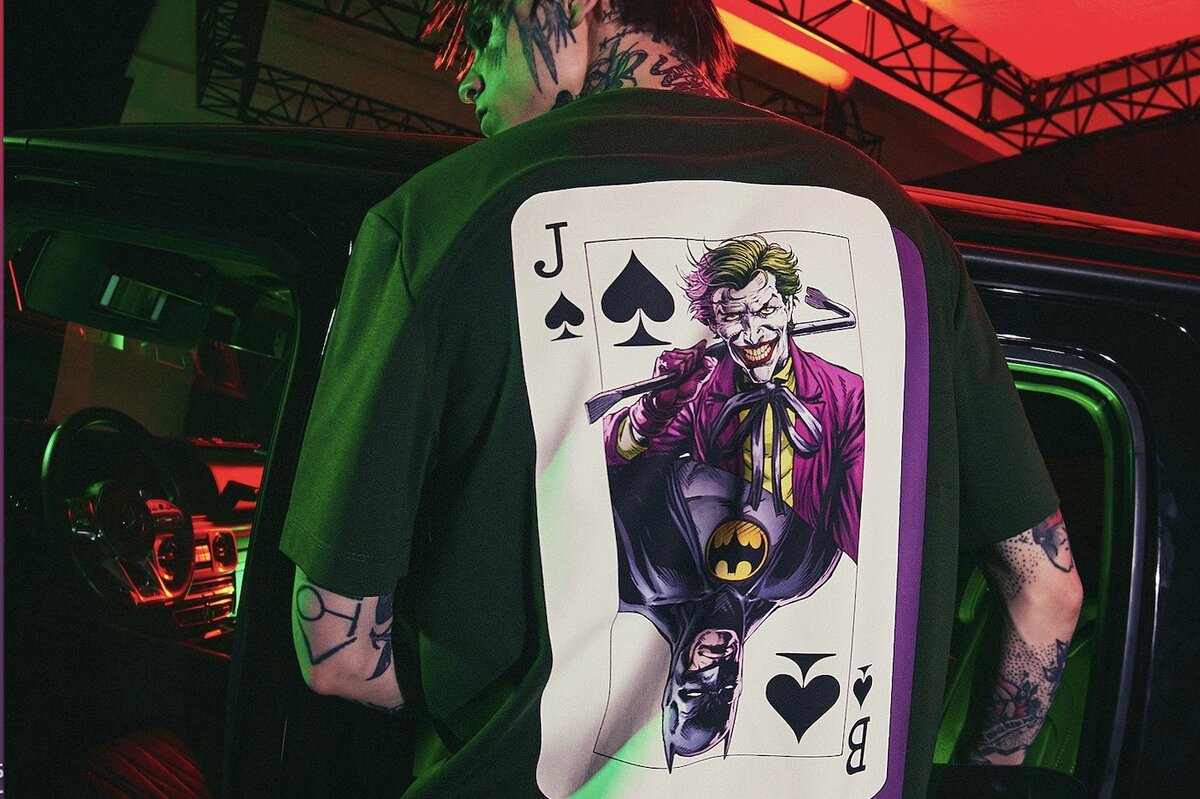     Бэтмен возвращается: Худи, футболки и бомберы из коллекции Street Beat & The Batman: I Am The Night