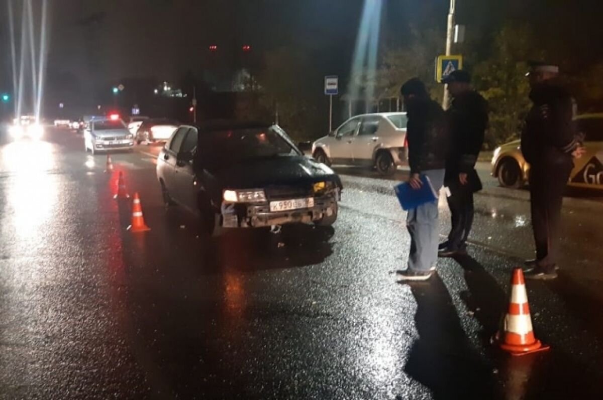    17-летняя девушка угодила под колеса отечественного авто в Екатеринбурге