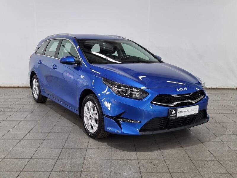 Универсал Kia Ceed 2021 года с пробегом 11 688 км