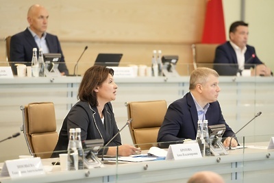    Заместитель председателя правительства Московской области Анна Кротова на совещании Губернатора Московской области Андрея Воробьева с руководящим составом правительства Московской области и главами городских округов ©Дмитрий Белицкий Пресс-служба Губернатора и Правительства Московской области