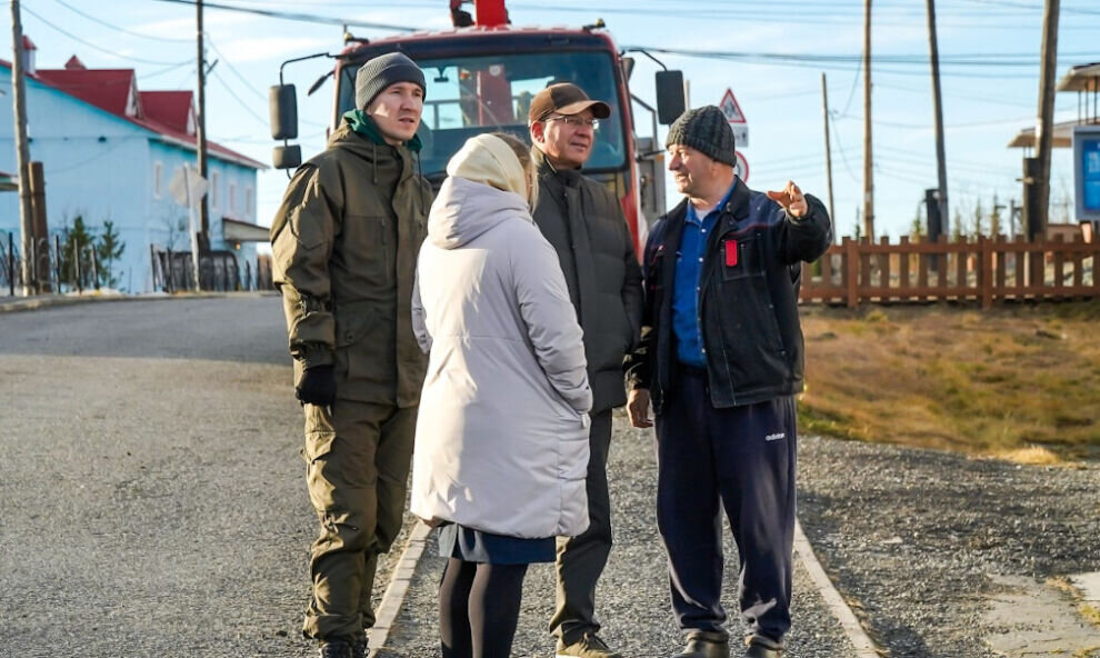    Глава Ямальского района проверил благоустройство Салемала и Панаевска