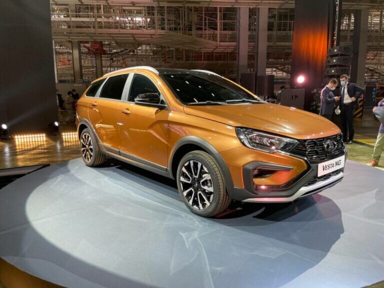    На АвтоВАЗе в Тольятти собрали тестовый автомобиль Lada Vesta NG Марина Шарт