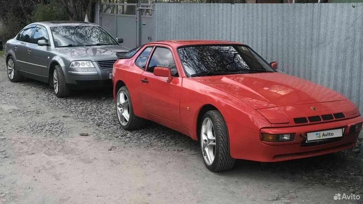     В Ростове-на-Дону за два миллиона рублей выставили на продажу Porsche 944, который собрали в 1983 году, объявление размещено на Avito.