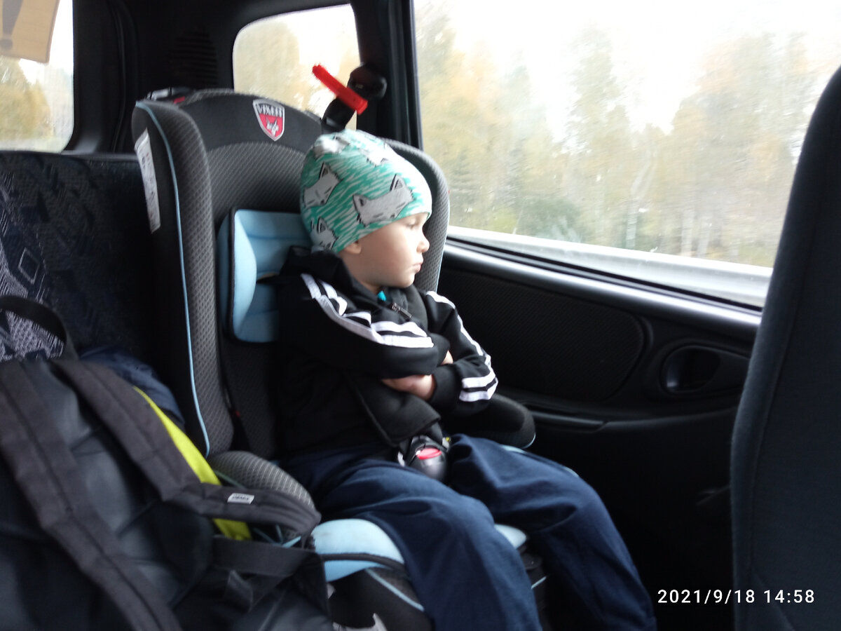 Вадим по дороге в зоопарк, 2021 год