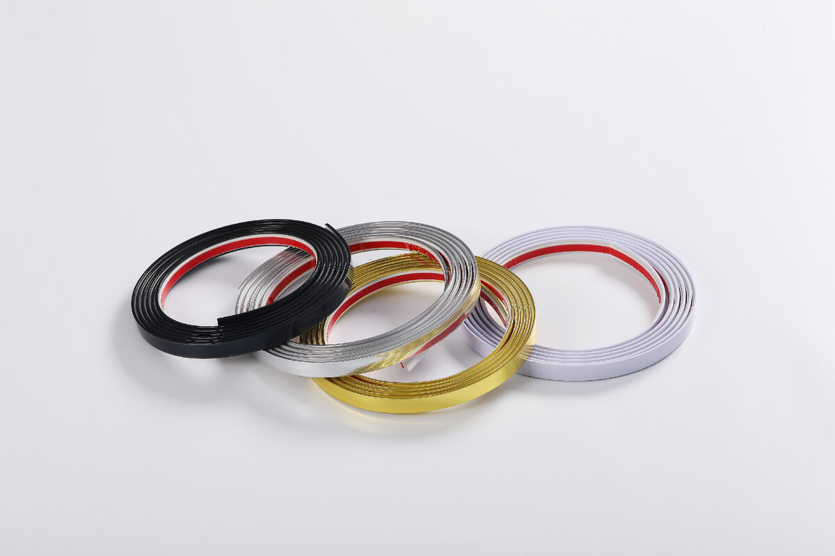 Самоклеящийся молдинг