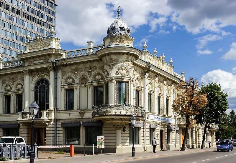 Источник фото: https://kuda-kazan.ru/place/dom-ushkovoj/