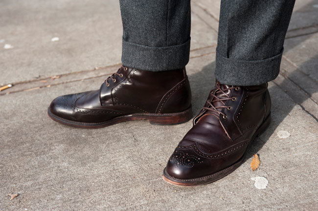 Стилизации с мужской коричневой обувью. Какие цвета подходят к коричневому?
