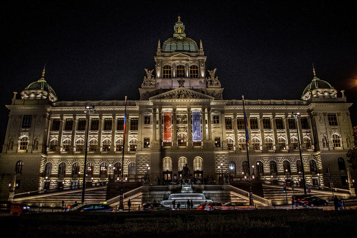 Чехия музей. Музей в Праге. Museum National Prague. Народный музей Чехии. Национальный музей (г. Прага).