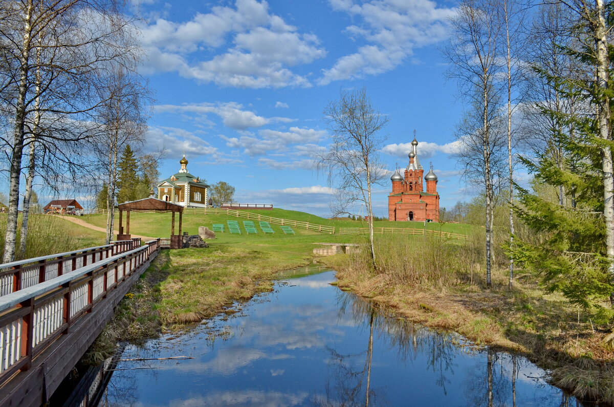 Исток реки фото. Деревня Волговерховье Исток Волги. Исток Волги Селигер. Исток Волги Осташковский район. Исток Волги Тверская область.