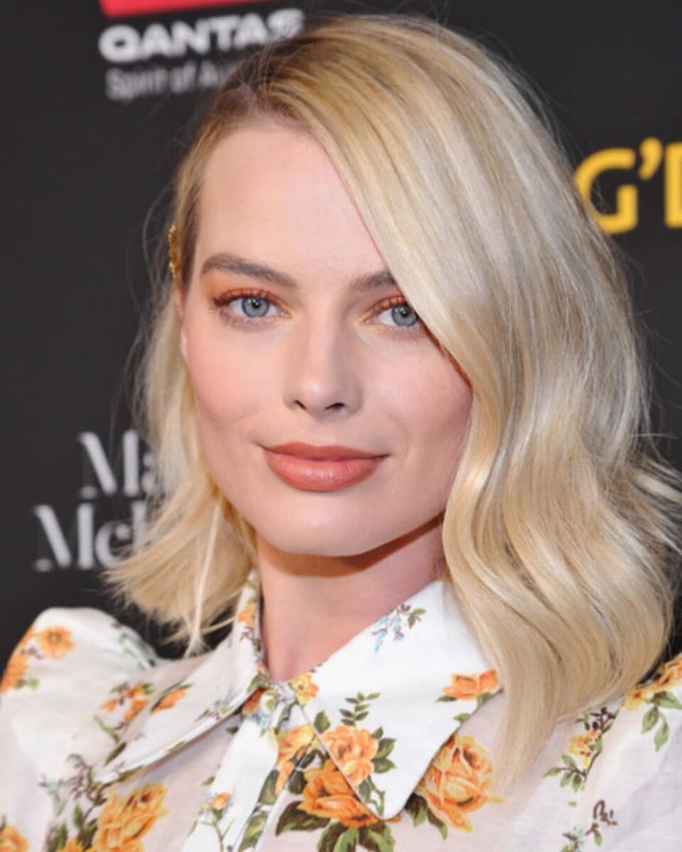 Собрали самые модные оттенки теней и помад и советы для любителей естественных образов.