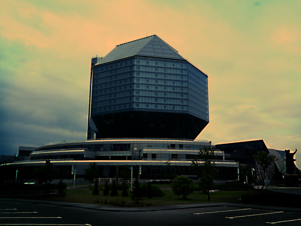 scale_1200