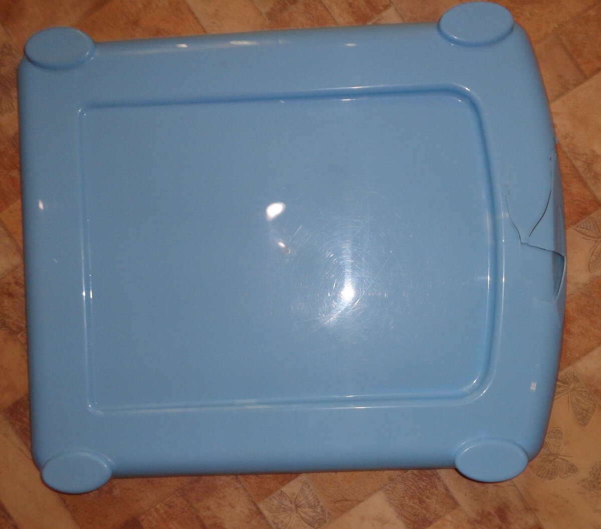 "пострадавшая" деталь комода