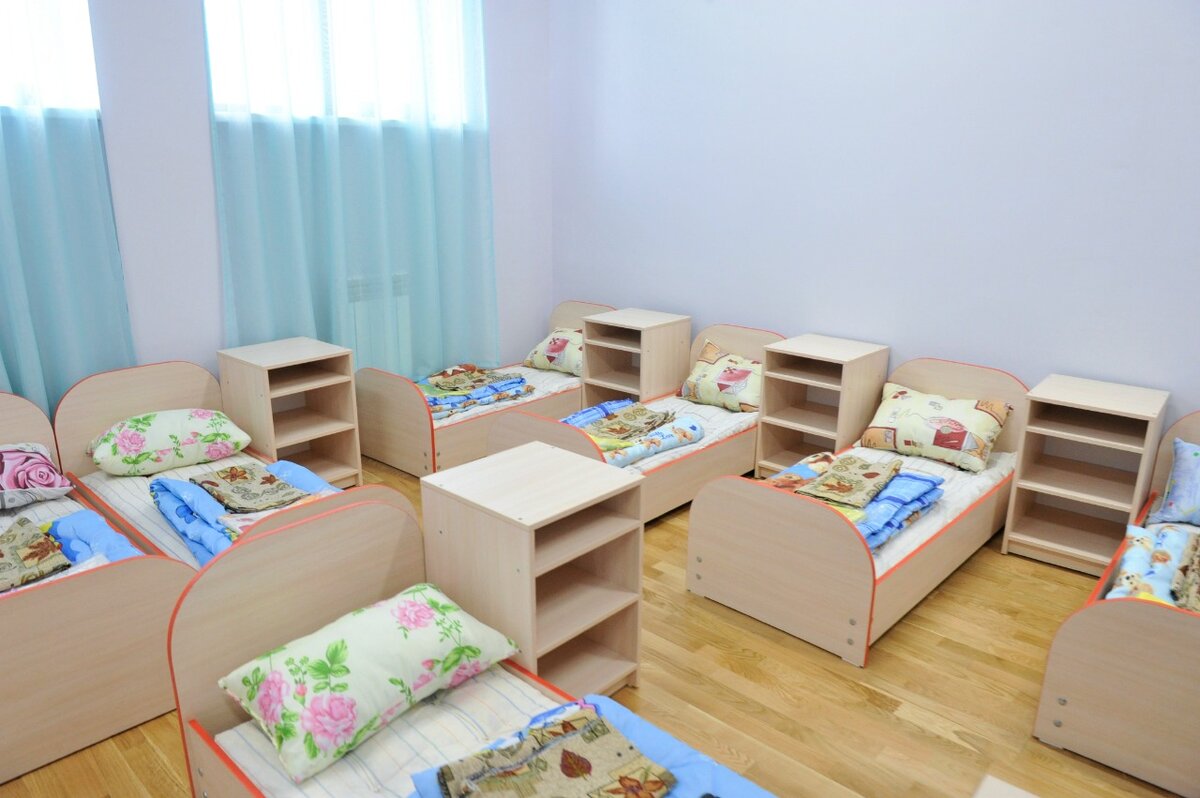 дошкольники в детском саду. занятие в доу. дети в детском саду. образовательные ясли. специализированные садики в навои.