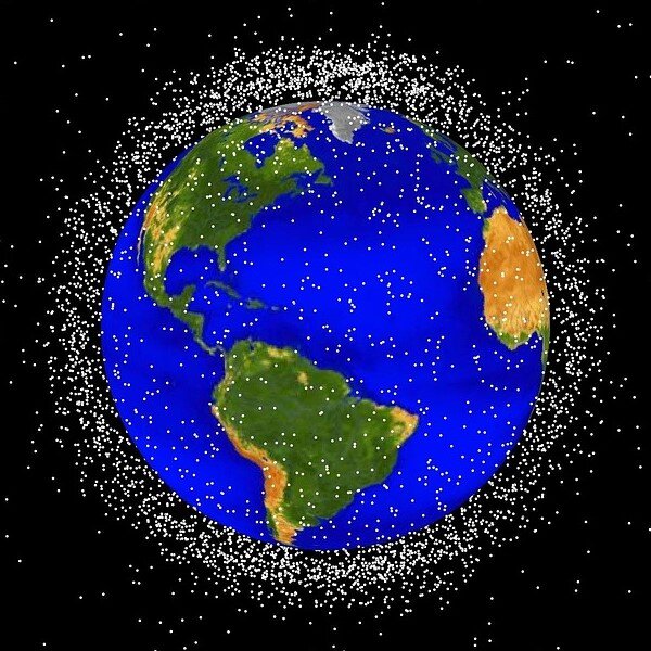 https://cdn.pixabay.com/photo/2012/01/09/11/32/space-junk-11645_960_720.jpg 