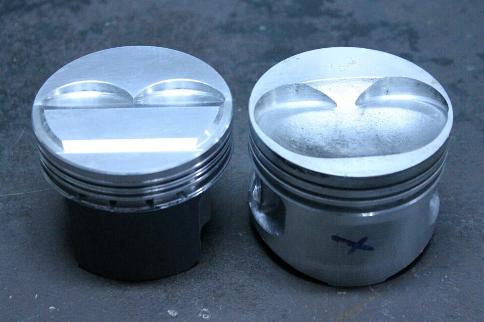 Выемки на поршнях 