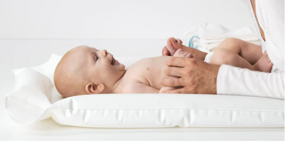 ВЭДРА Чехол на пеленальную подстилку, орнамент «кролики» 499Р  и СКЁТСАМ Пеленальная подстилка 500Р