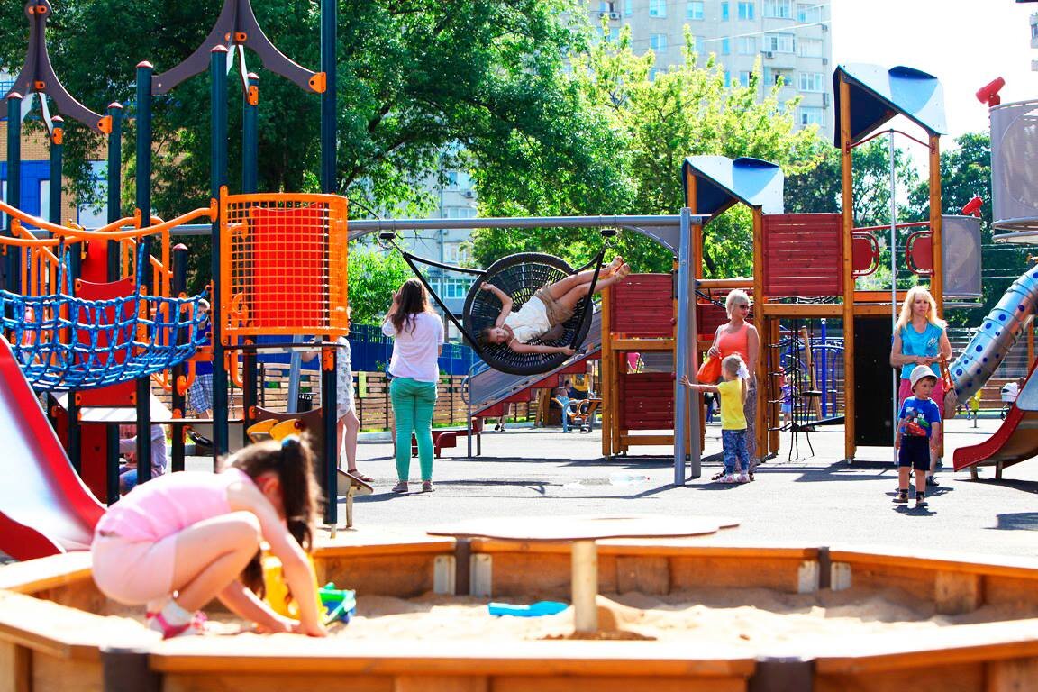 Автор	Tsitsurskaya, Детская площадка