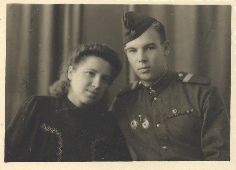 Ф.М.Ошевнев и И.И.Стрельникова в 1947 г.