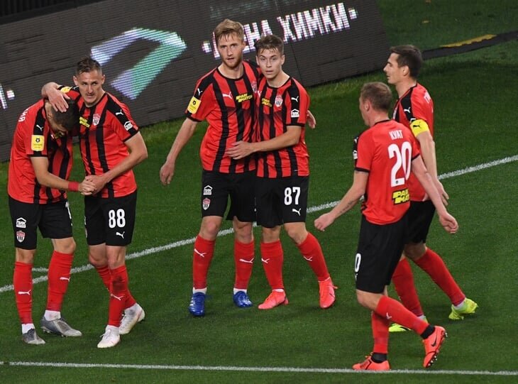 Химки празднуют забитый гол. Источник Яндекс картинки.