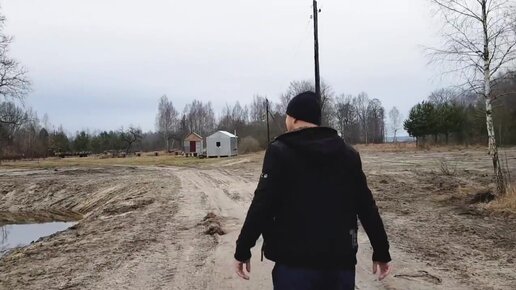 Приехал на хутор чтобы работать, но больше хочется отдыхать. Копание ...