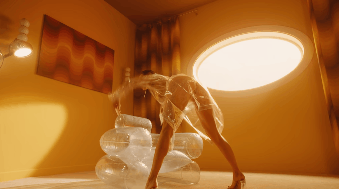 Лучший момент из клипа "Sestra"