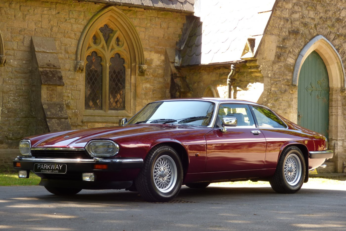 Jaguar XJS v12