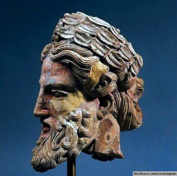 Мифический родоначальник этрусков – седой бог мудрости Тиррен. Изображение с портала https://zserials.ru/etrusskie-bogi-nemirovskii-a-i-etrusskaya-mifologiya-kult-smerti-i.html