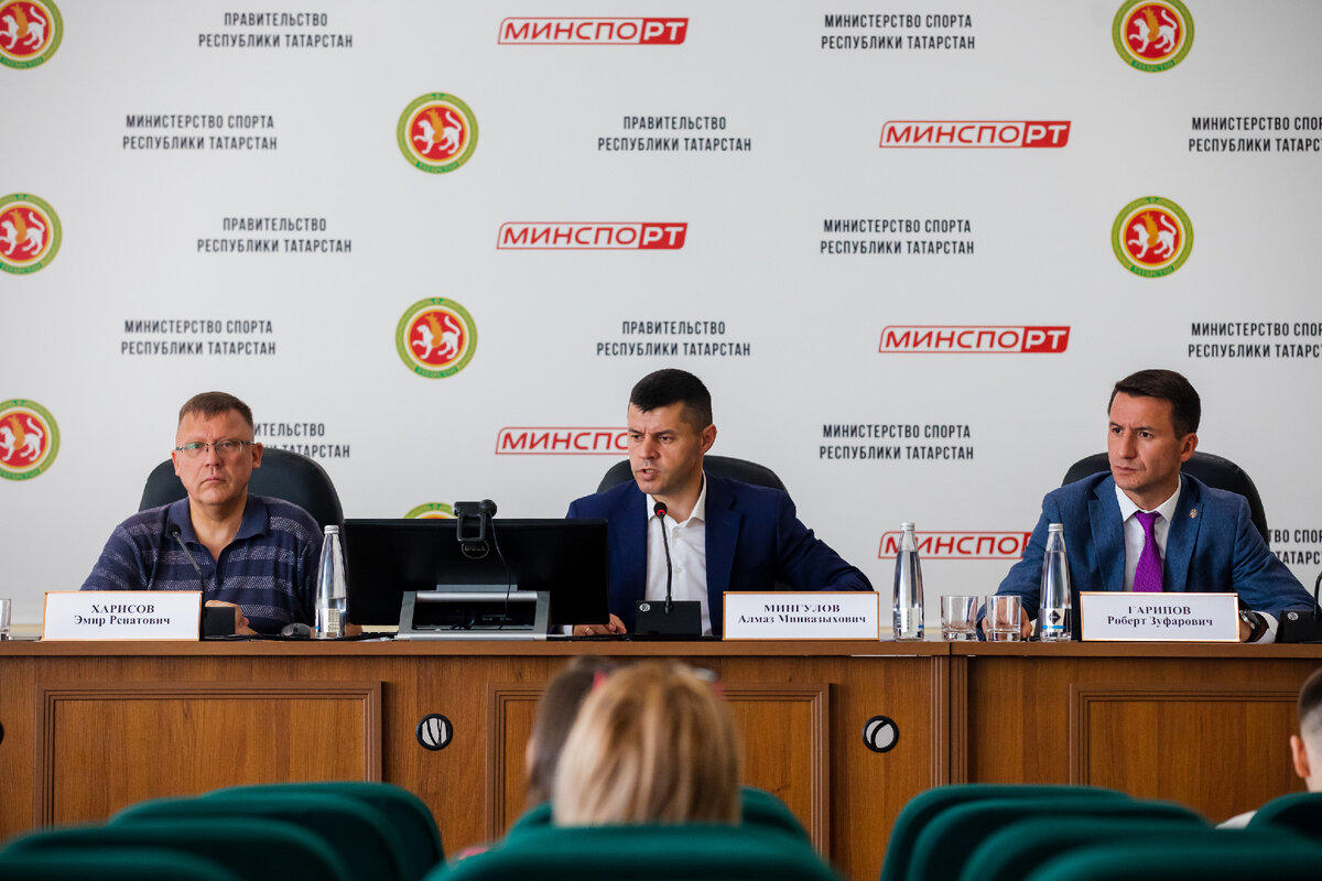 Министерство спорта республики татарстан. Зам министра Минниханова Республики Татарстан. Зам министра спорта Республики Калмыкия. Госсовет РТ. Татарстан.