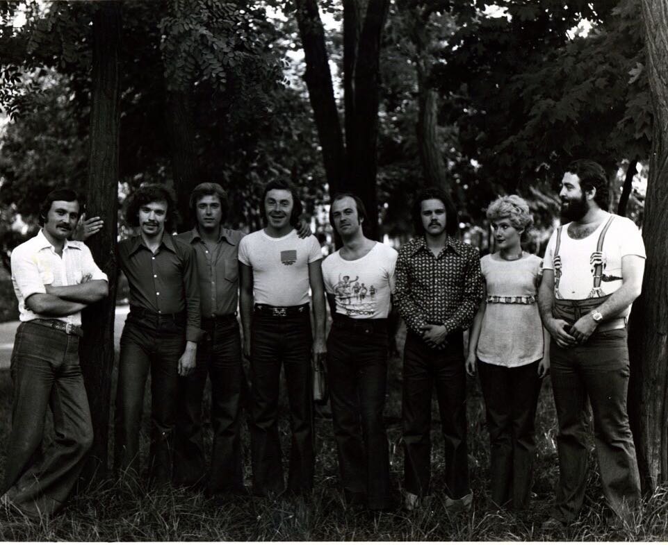    Михаил Шуфутинский (справа) в ансамбле "Лейся, песня", 1978 годСоцсети Михаила Шуфутинского