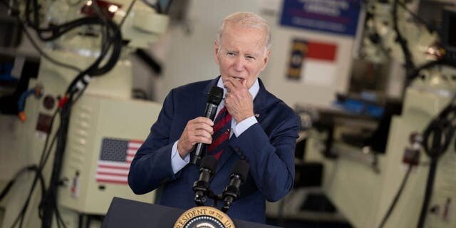 Минюст США подает в суд иск об отмене постановления, запрещающего правительству использовать цензуру