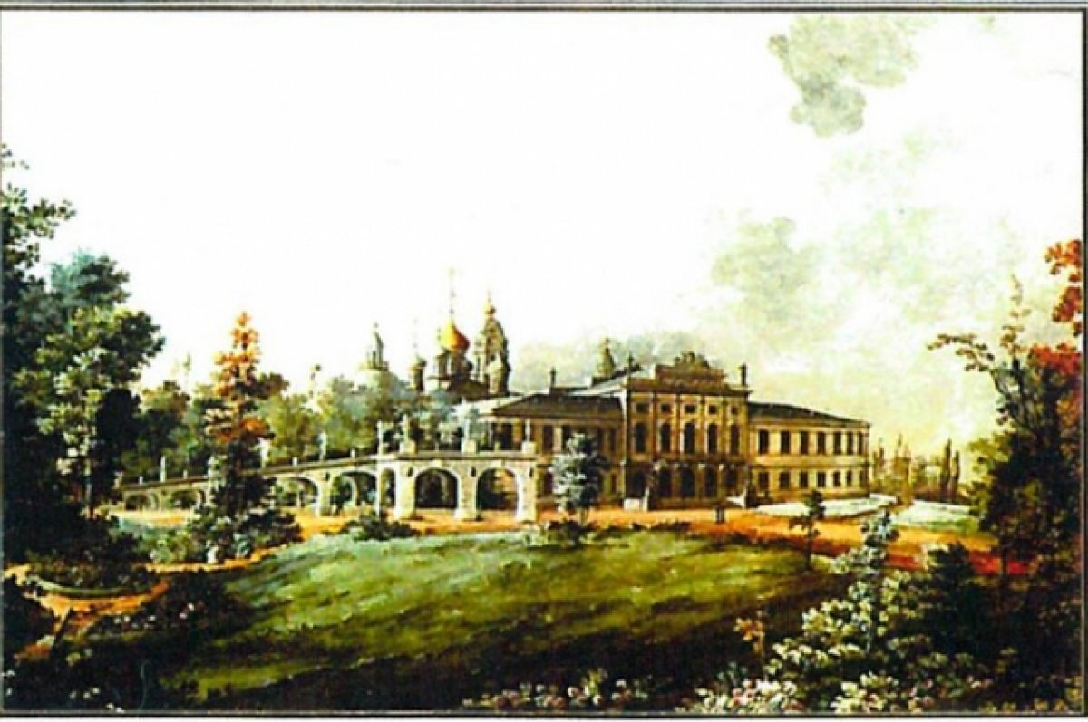    Пандус перед Императорским дворцом в Твери реконструируют за 92 млн рублей