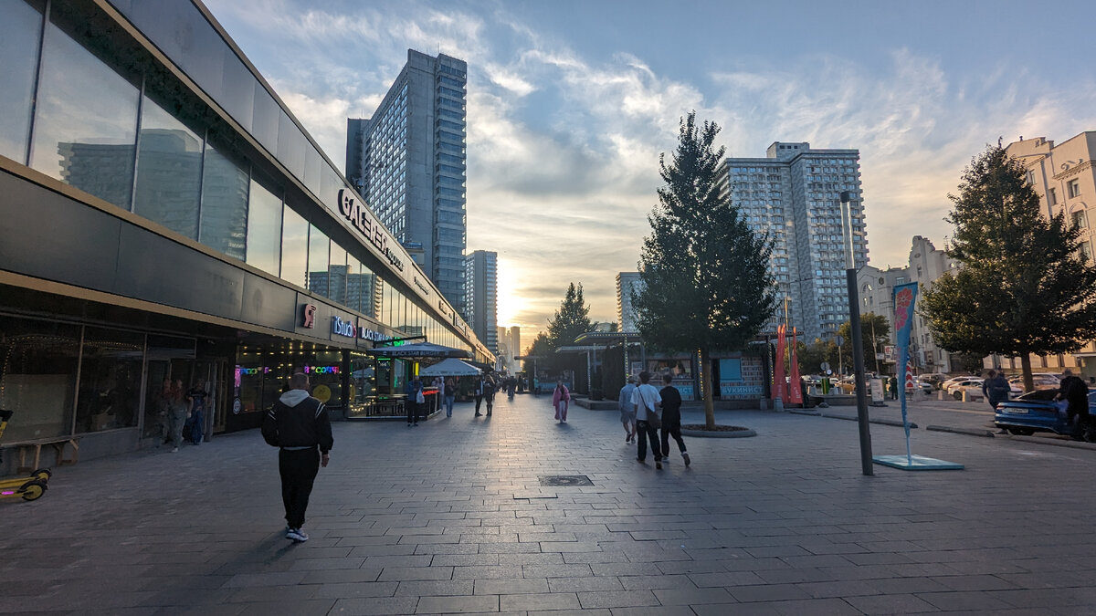 Москва, Новый Арбат. Здесь и далее, фото автора 
