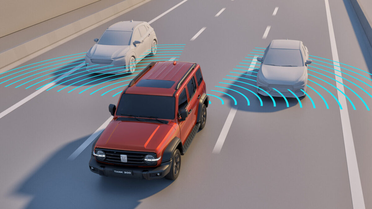 В Tank 300 City Premium есть система мониторинга слепых зон  📷
