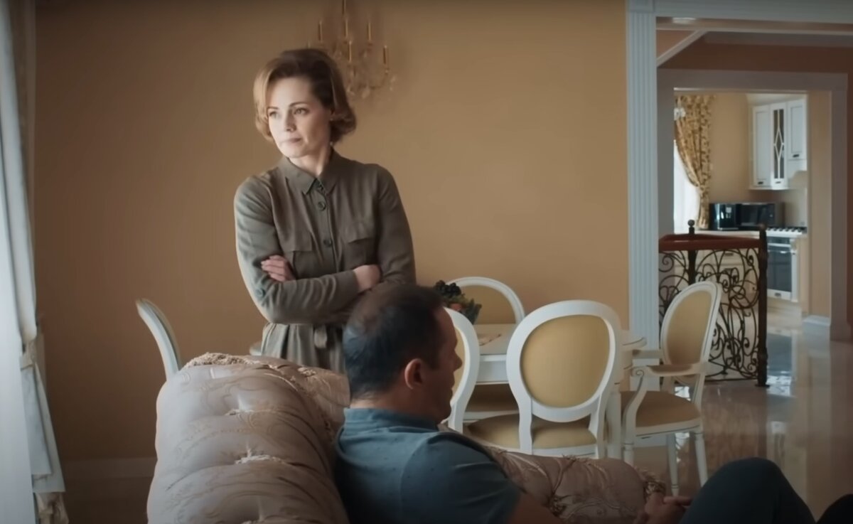 Скриншот из сериала "Я заберу твою семью".