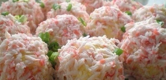 из указанного количества ингредиентов получается ≈ 12 рафаэлок 