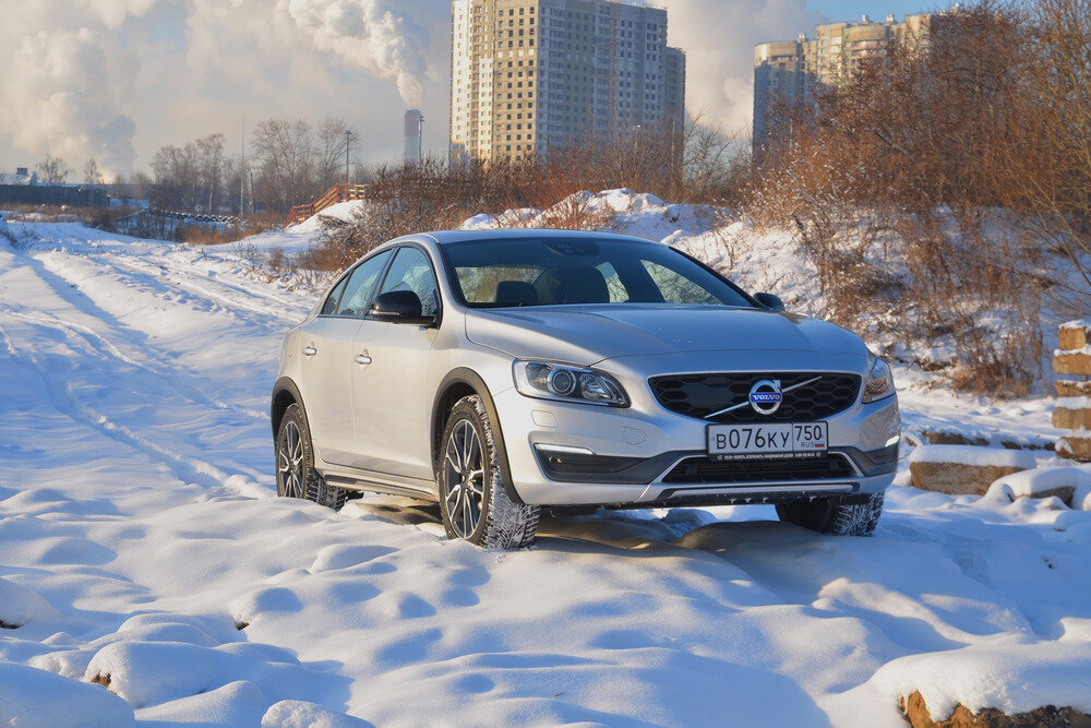 Volvo v60 Cross Country Ocean Race