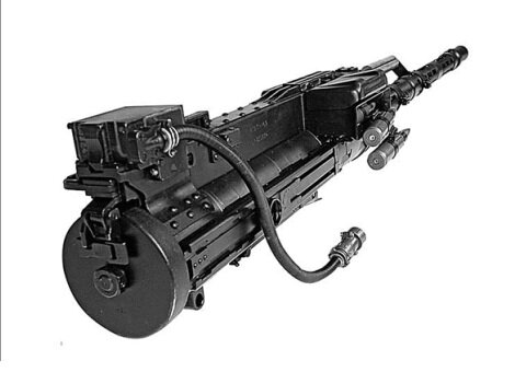 14,5-мм крупнокалиберный пулемет Владимирова танковый (КПВТ) с куском патронной ленты и 
              установленным электроспуском.    